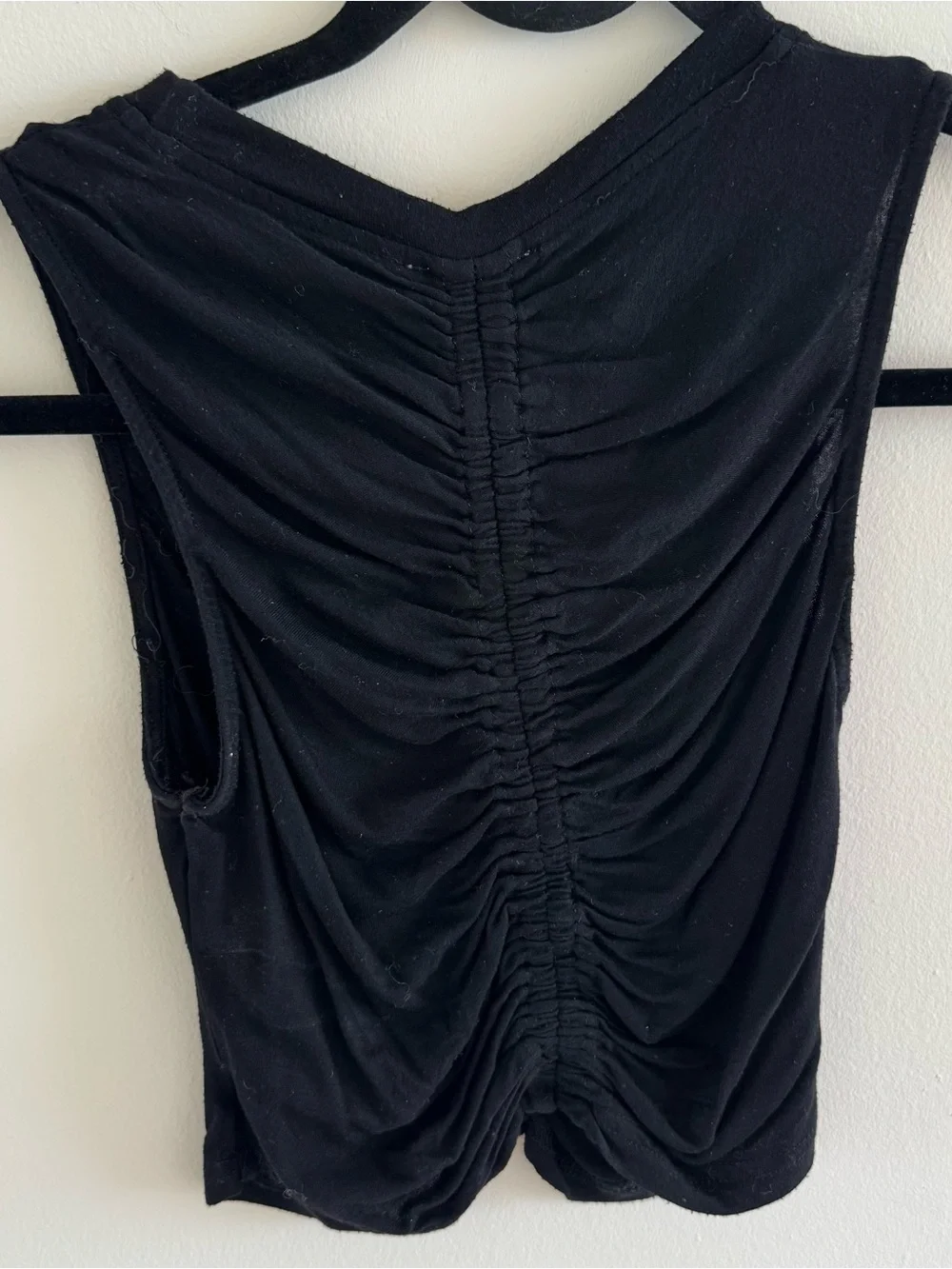 Superdown Ruched Cropped Tank - Picture 4 of 6